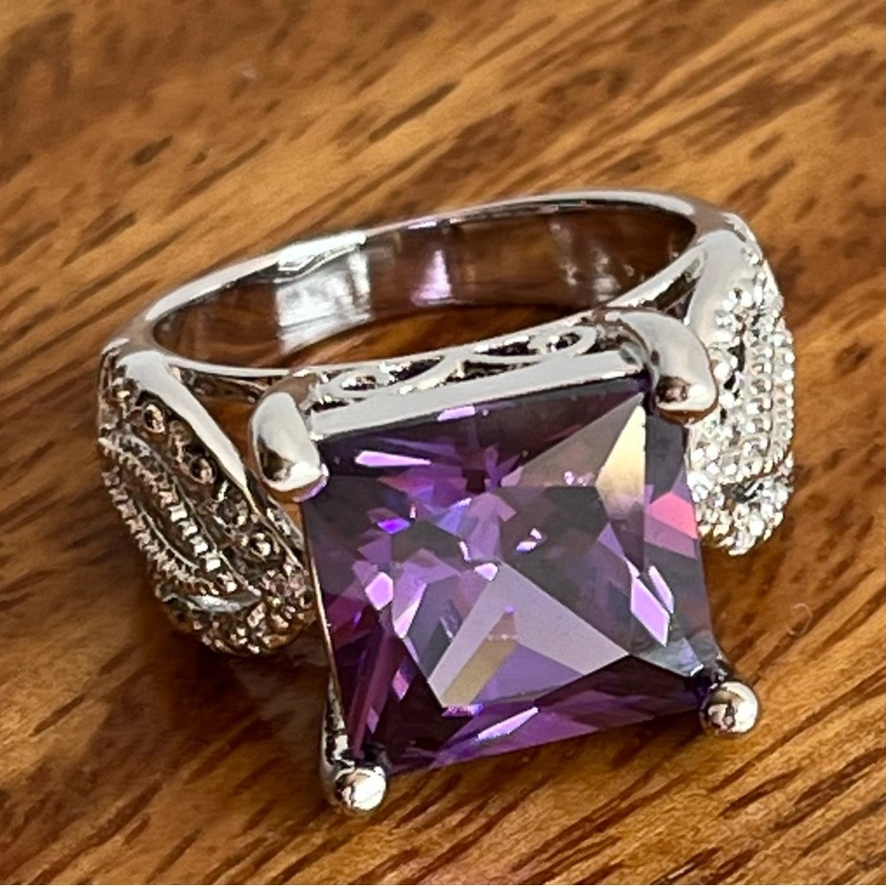 Square Simulated Amethyst Ring Stamped 925 Ornate Setting Approximate Sz 8.25